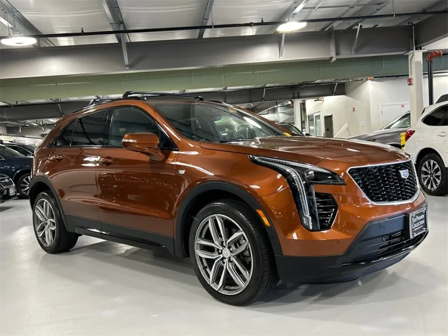 2019 Cadillac XT4 Sport photo 1