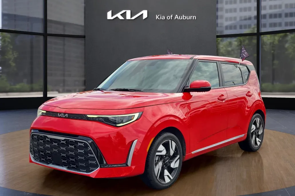 2024 Kia Soul GT-Line photo 1