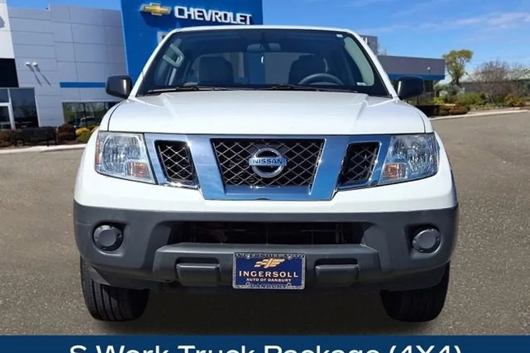 2017 Nissan Frontier S photo 1