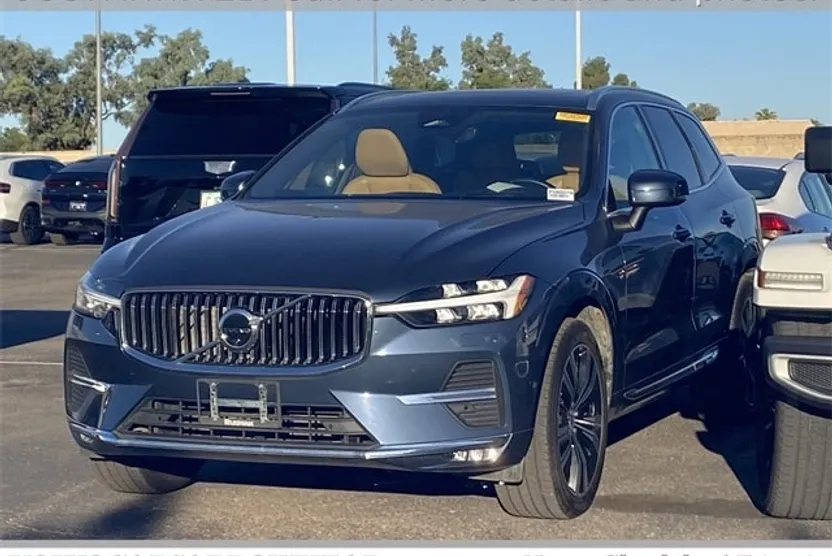 2023 Volvo XC60 B5 Ultimate photo 1