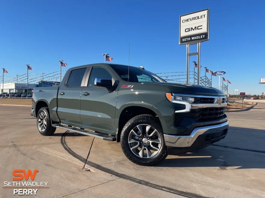 2025 Chevrolet Silverado 1500 LT1 photo 1