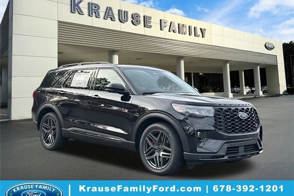 2025 Ford Explorer ST photo 1