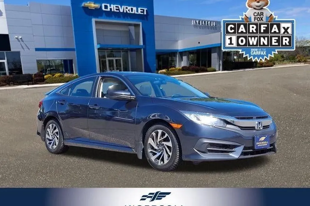 2017 Honda Civic EX photo 1