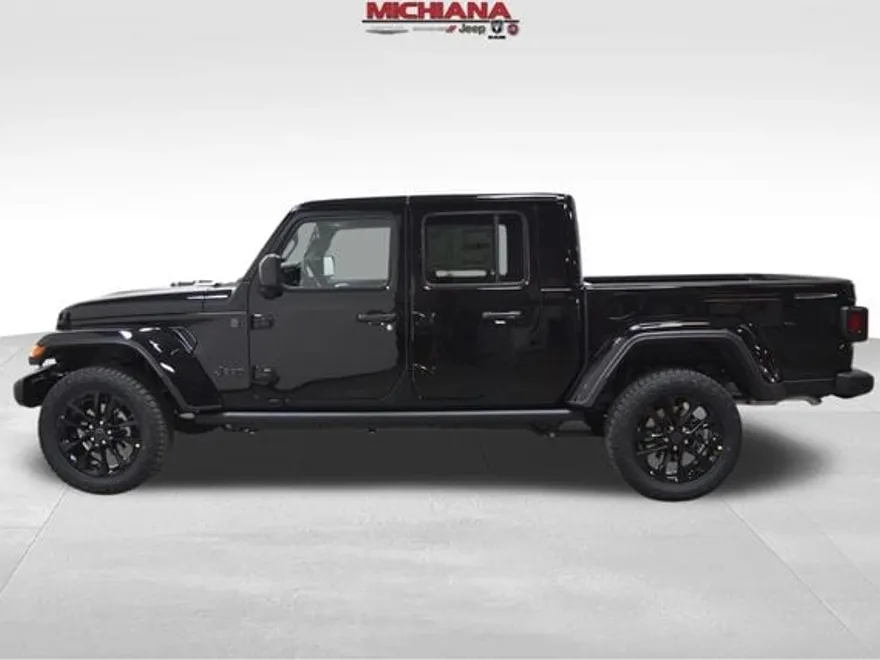 2025 Jeep Gladiator Sport photo 1