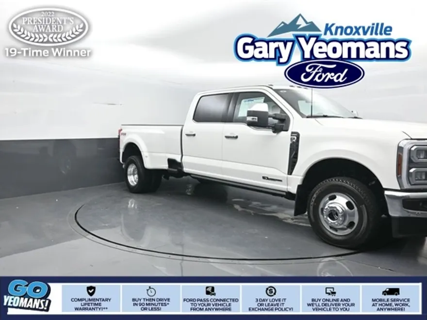2025 Ford F-350 Lariat photo 1