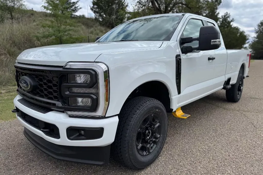 2026 Ford F-350 XL photo 1