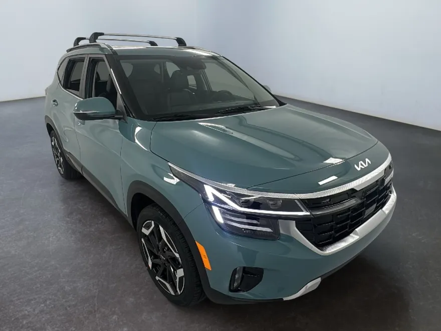 2026 Kia Seltos SX photo 1