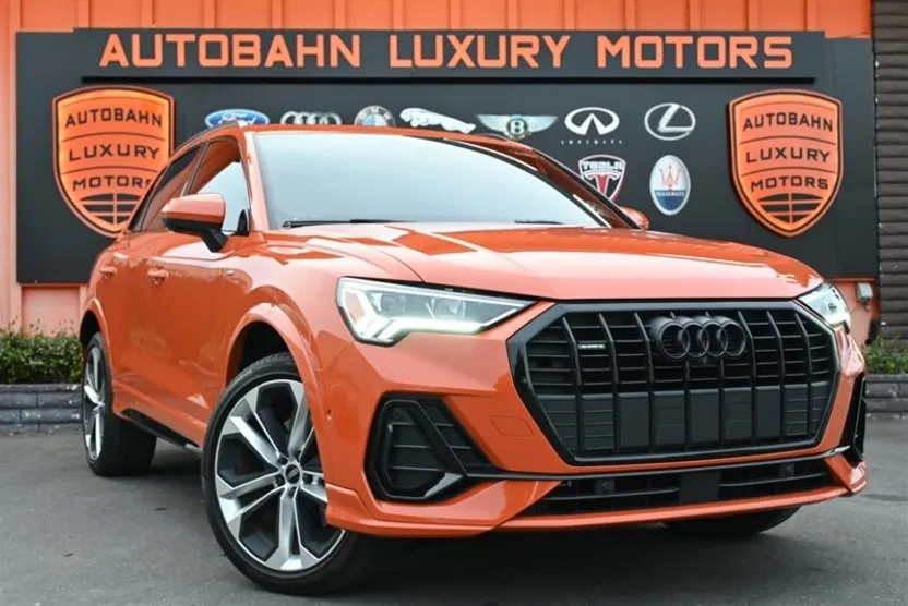 2021 Audi Q3 S line Premium Plus photo 1