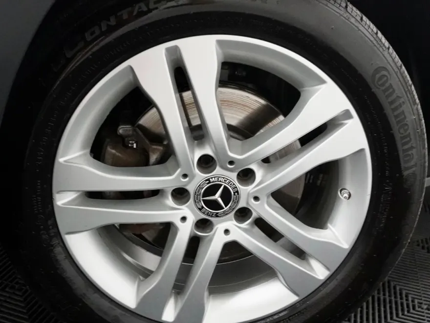 2019 Mercedes Benz GLA 250 photo 1