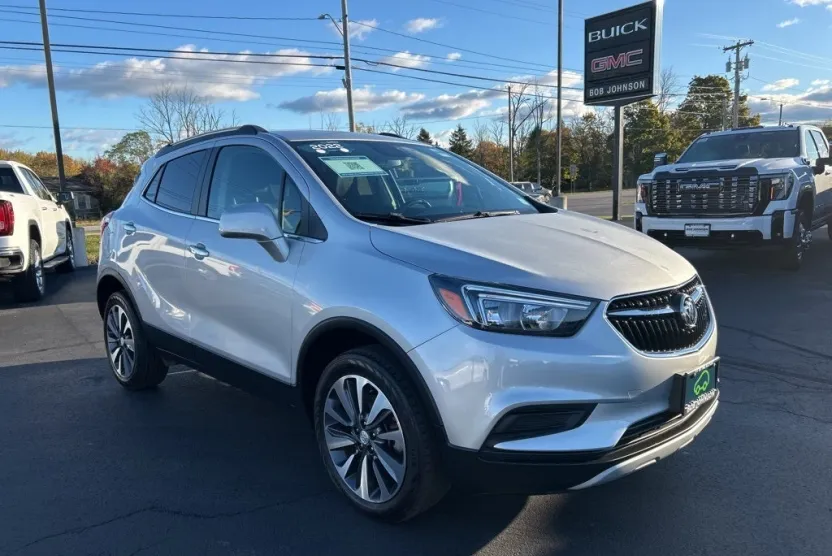 2022 Buick Encore Preferred photo 1