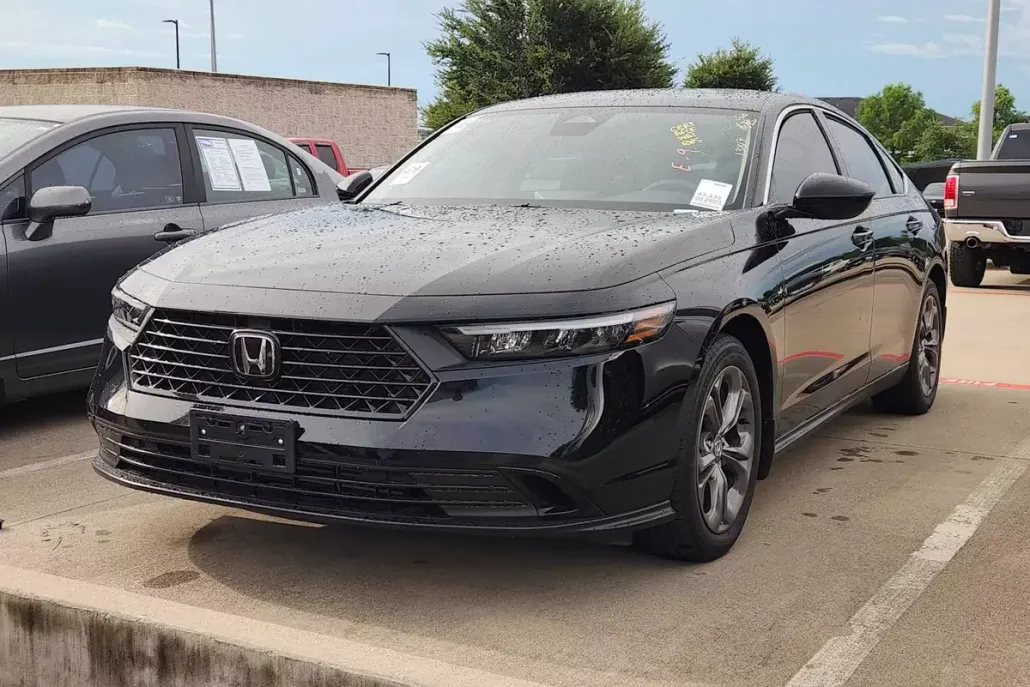 2023 Honda Accord EX photo 1