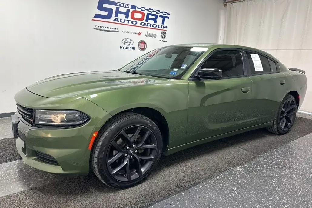 2021 Dodge Charger SXT photo 1