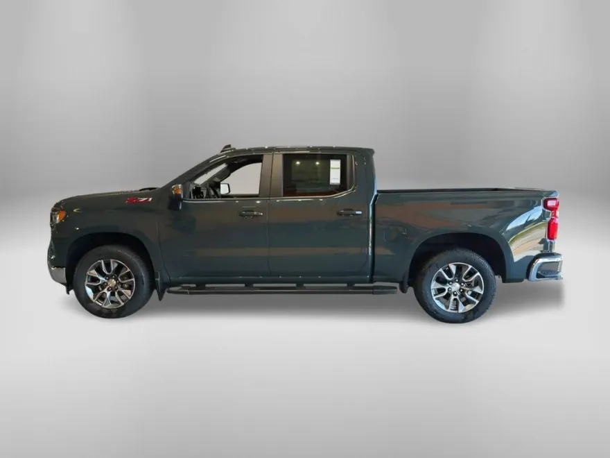 2025 Chevrolet Silverado 1500 LT photo 1