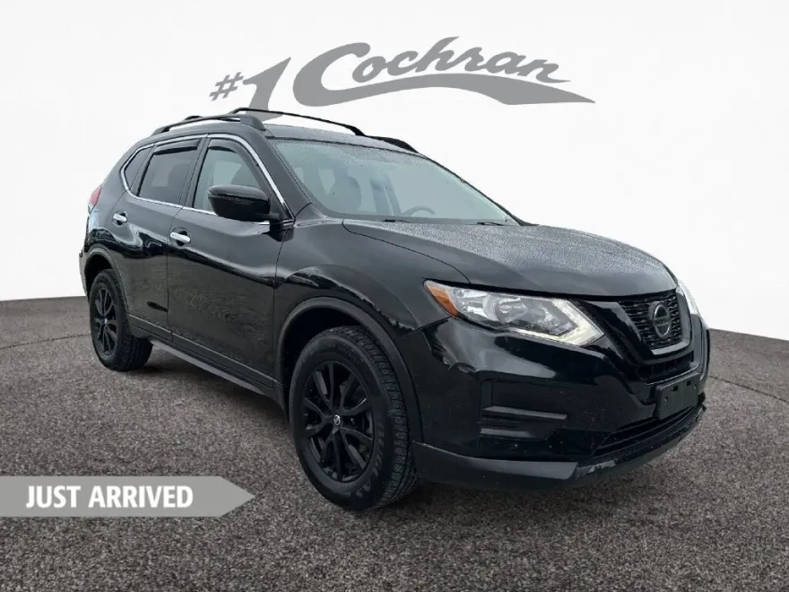 2018 Nissan Rogue SV photo 1