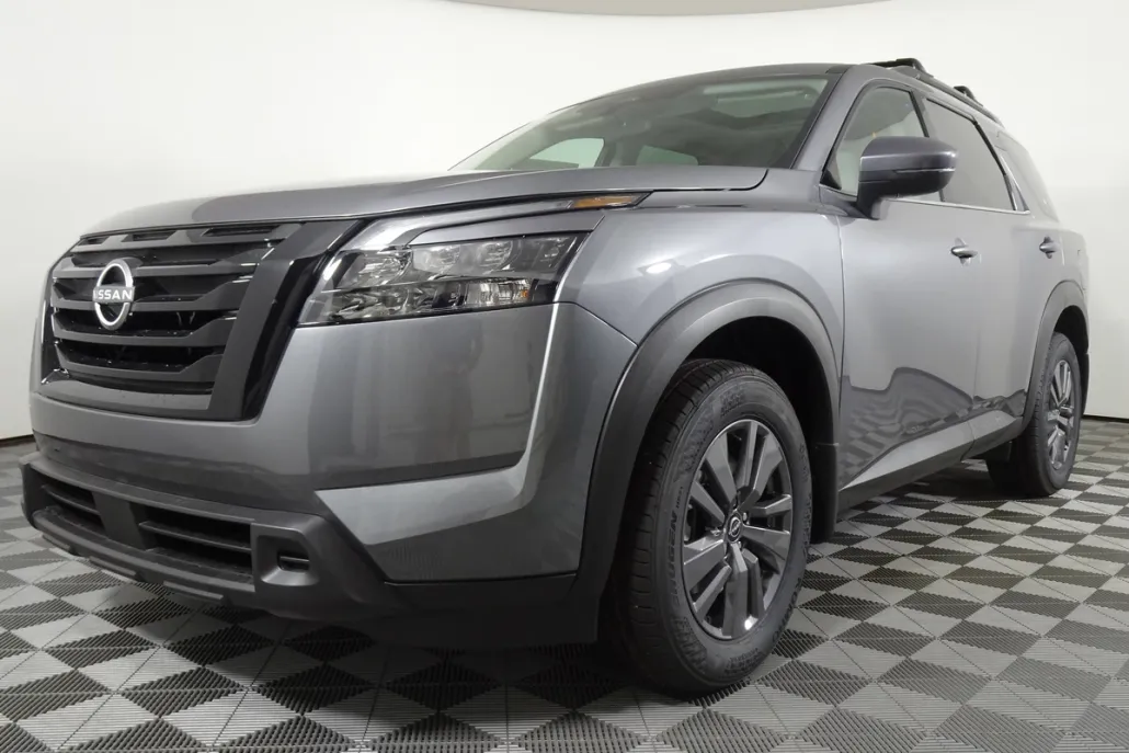2025 Nissan Pathfinder SV photo 1