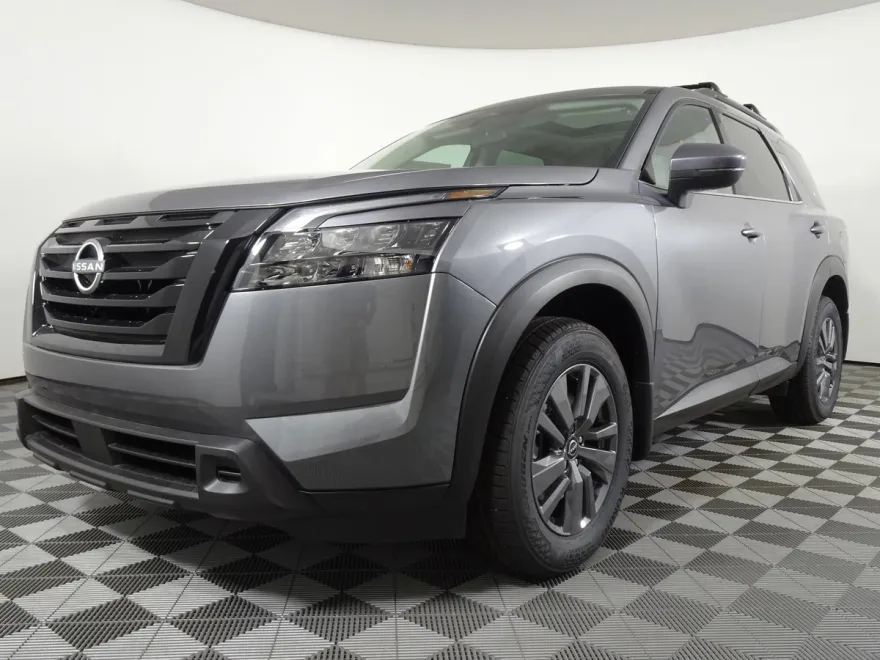 2025 Nissan Pathfinder SV photo 1