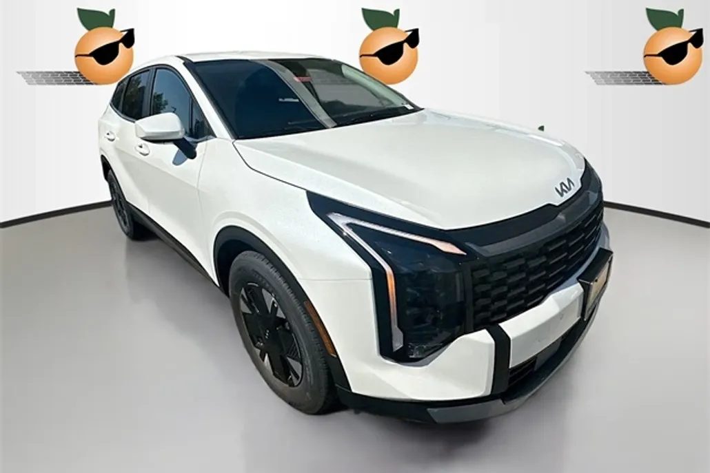 2026 Kia Sportage Hybrid LX photo 1