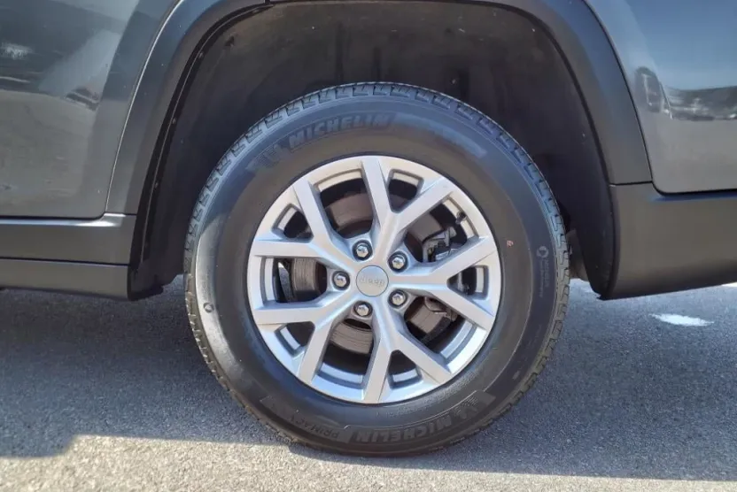 2021 Jeep Grand Cherokee Limited photo 1