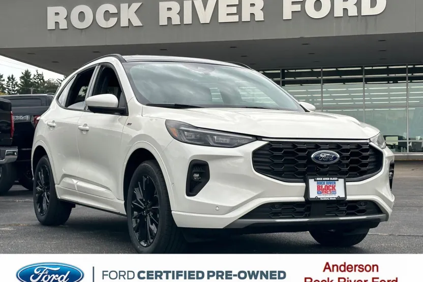 2024 Ford Escape ST-Line Elite photo 1