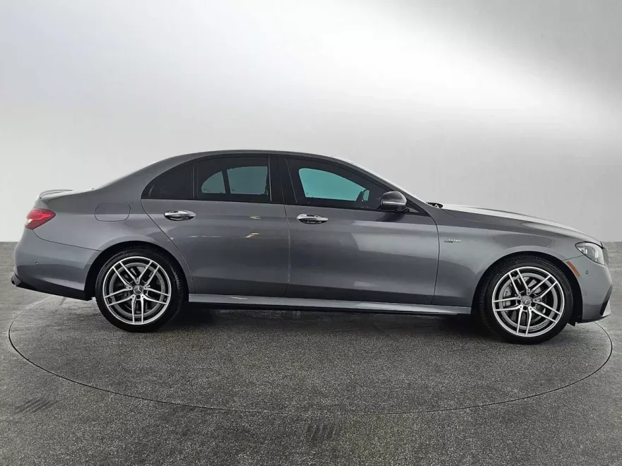 2022 Mercedes Benz E AMG 53 4MATIC photo 1
