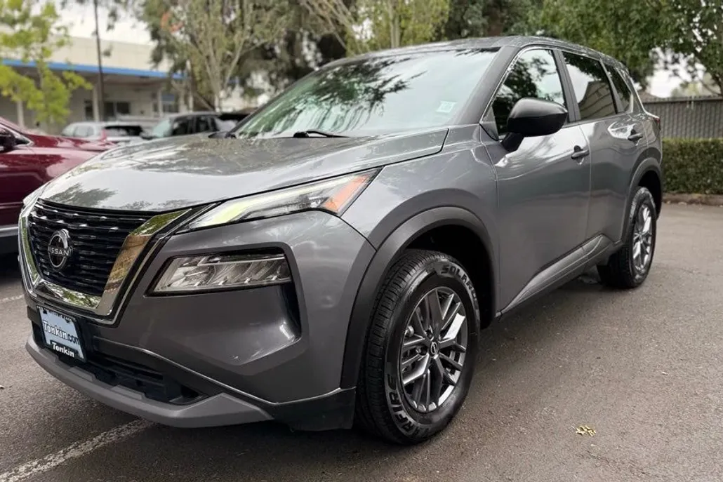 2023 Nissan Rogue S photo 1