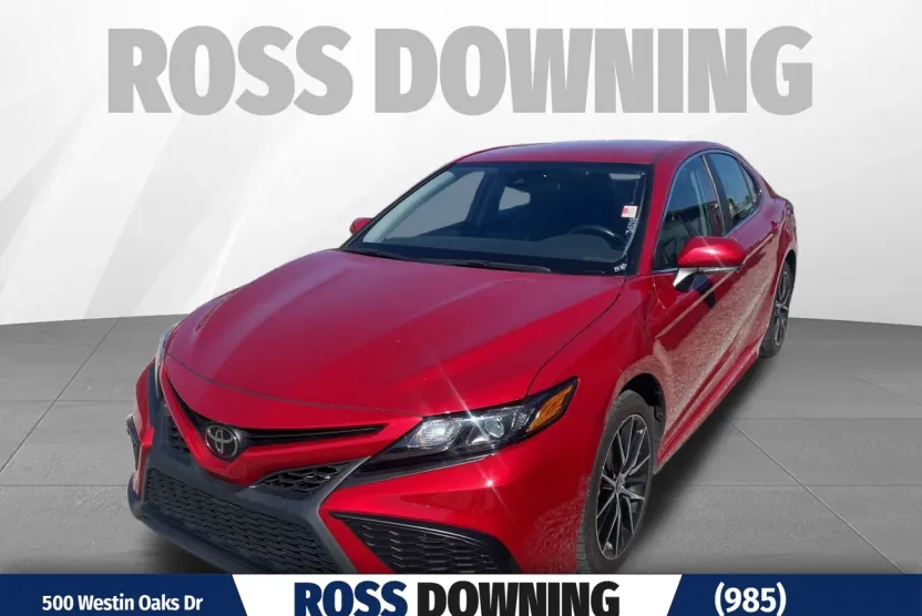 2023 Toyota Camry SE photo 1