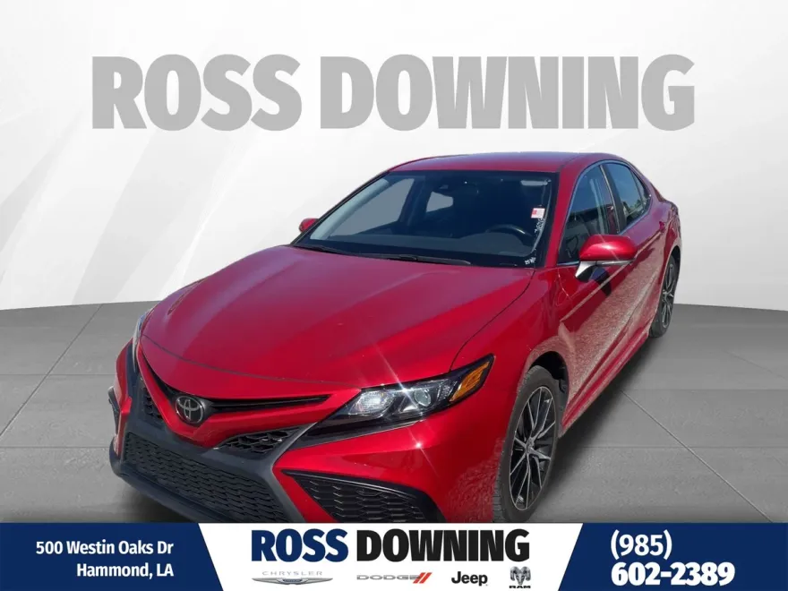 2023 Toyota Camry SE photo 1