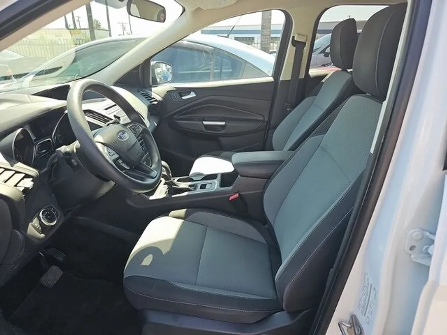 2018 Ford Escape SE photo 1