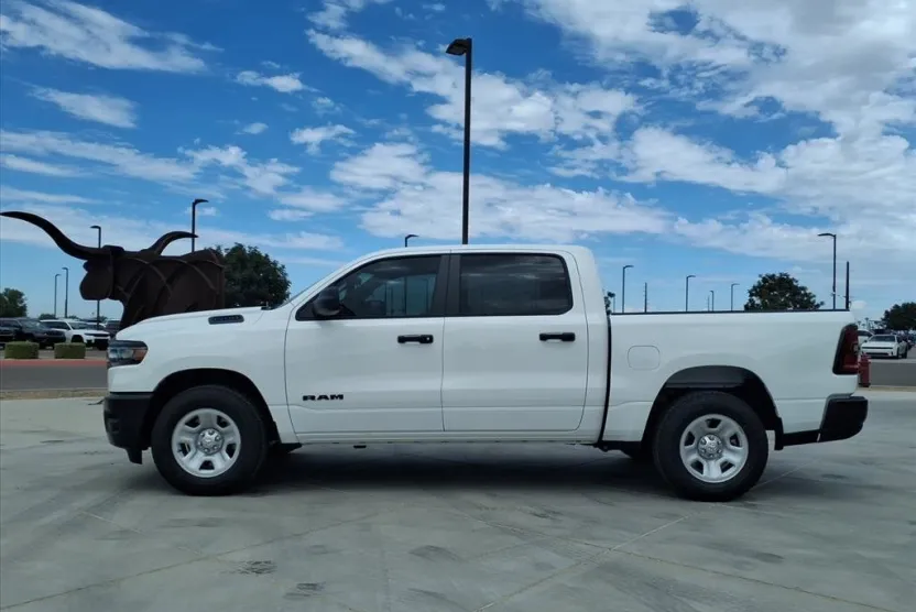 2025 Ram 1500 Tradesman photo 1