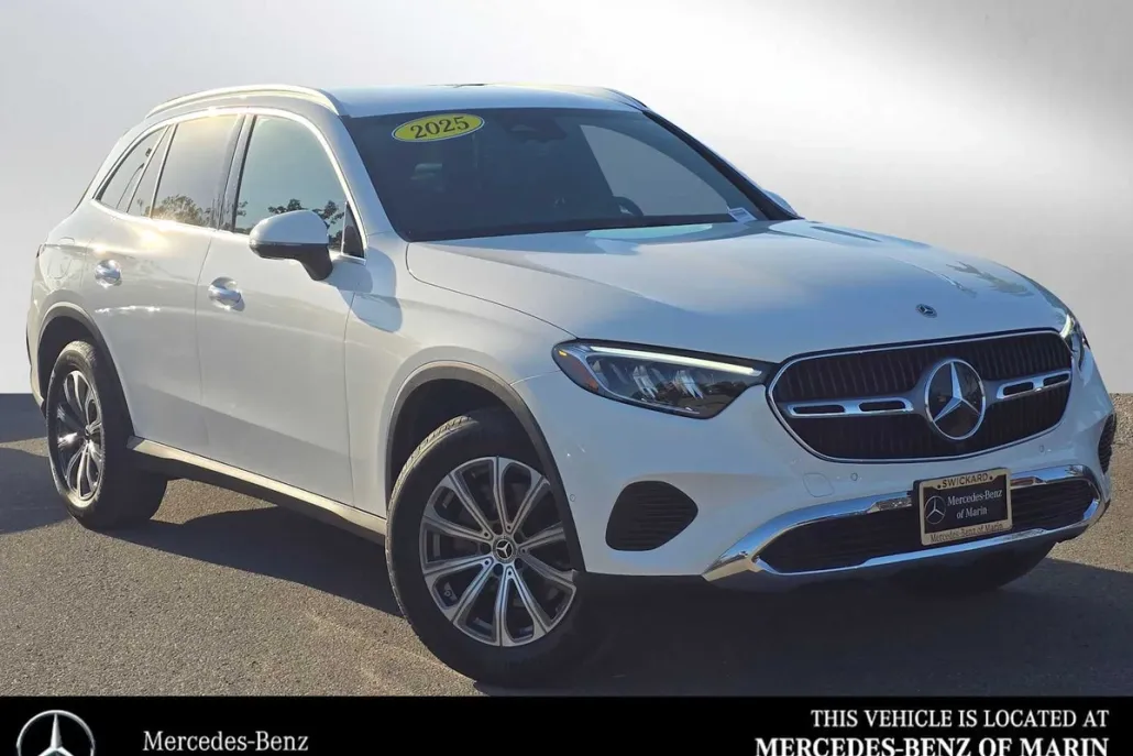 2025 Mercedes Benz GLC 300 photo 1