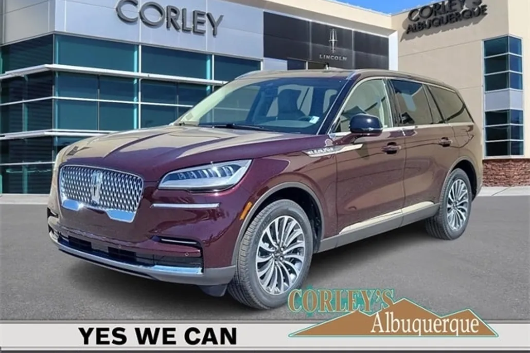 2024 Lincoln Aviator Premiere photo 1