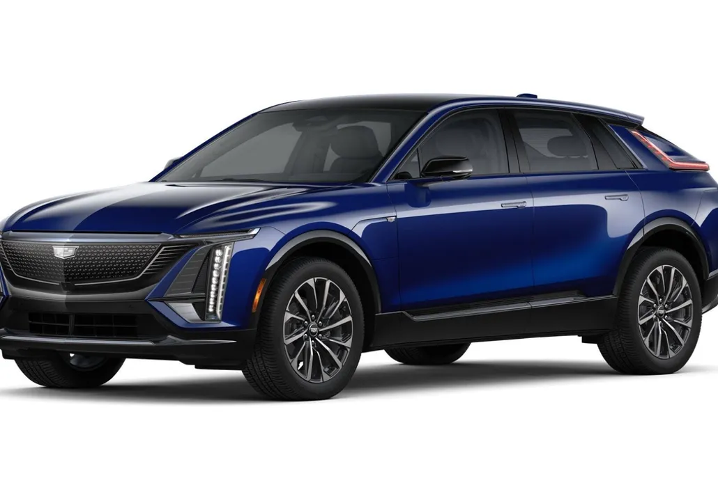 2025 Cadillac Lyriq Sport photo 1