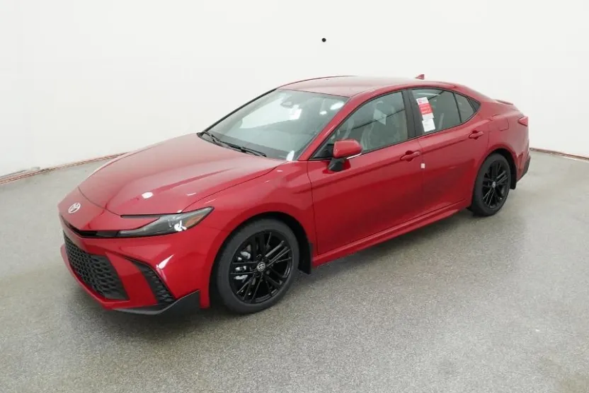 2026 Toyota Camry SE photo 1