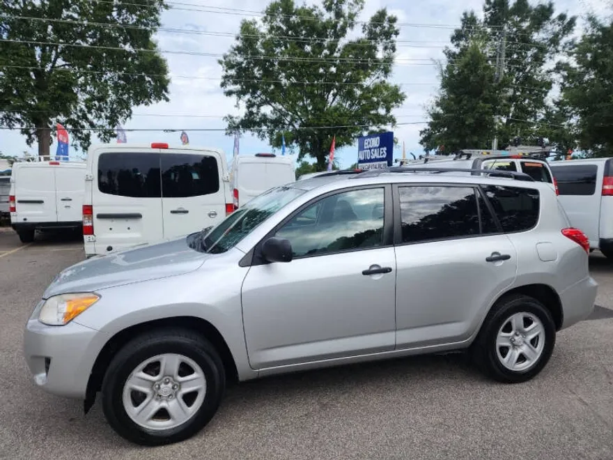 2011 Toyota RAV4 Base photo 1
