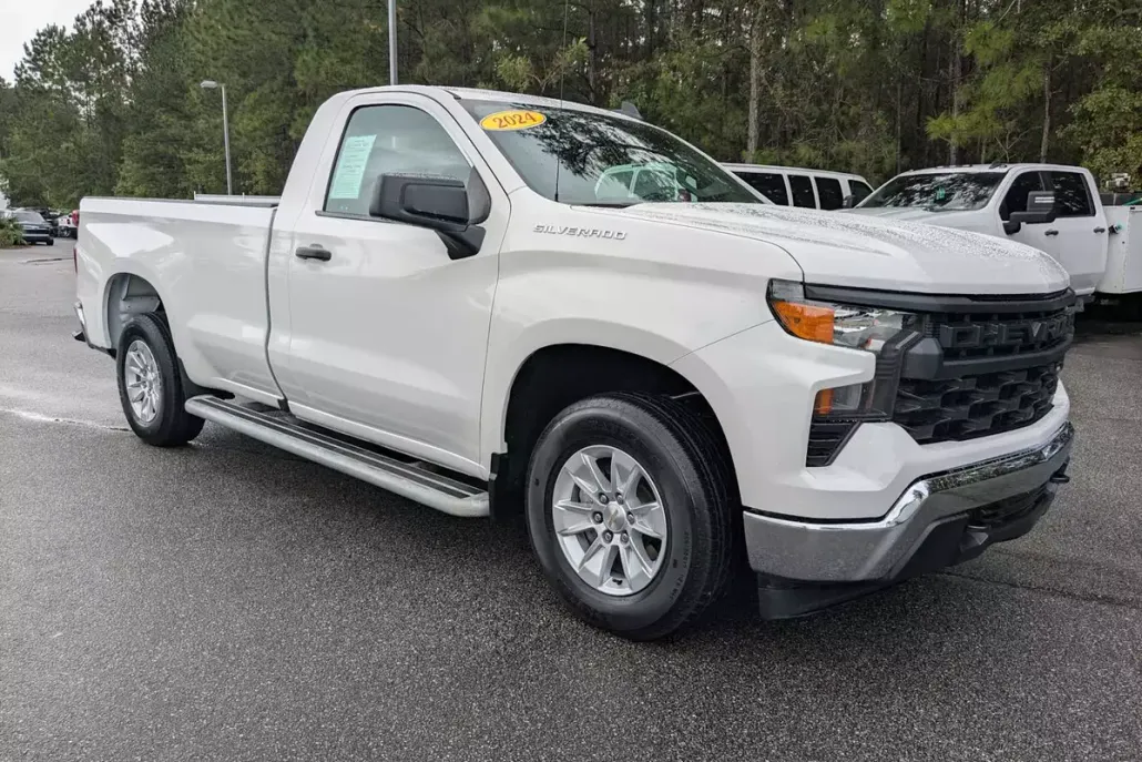 2024 Chevrolet Silverado 1500 photo 1