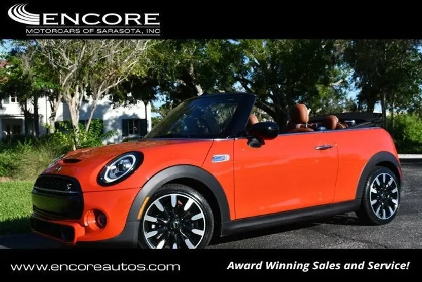 2020 Mini Cooper S Iconic photo 1