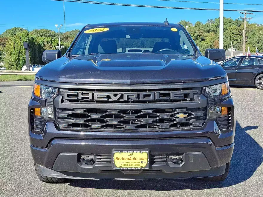 2022 Chevrolet Silverado 1500 Custom photo 1