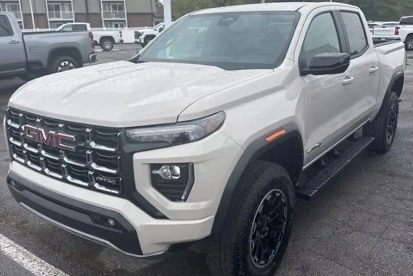 2026 Gmc Canyon AT4 photo 1