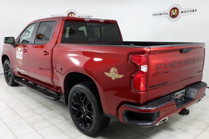 2024 Chevrolet Silverado 1500 RST photo 1