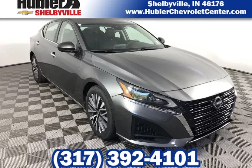2024 Nissan Altima 2.5 SV photo 1