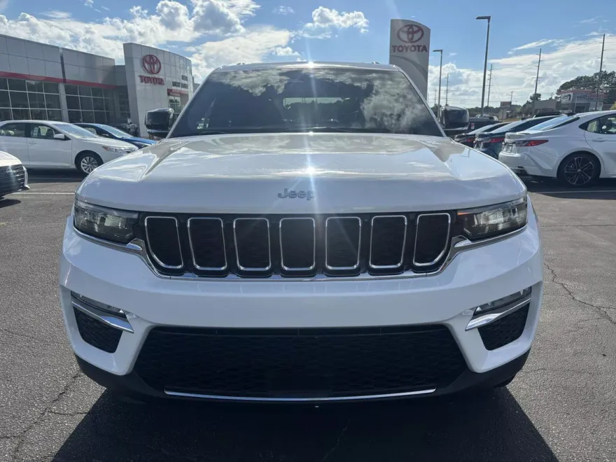 2024 Jeep Cherokee Limited 4xe photo 1