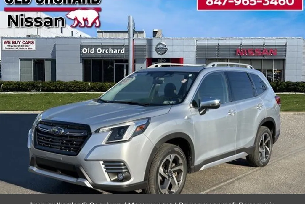 2023 Subaru Forester Touring photo 1
