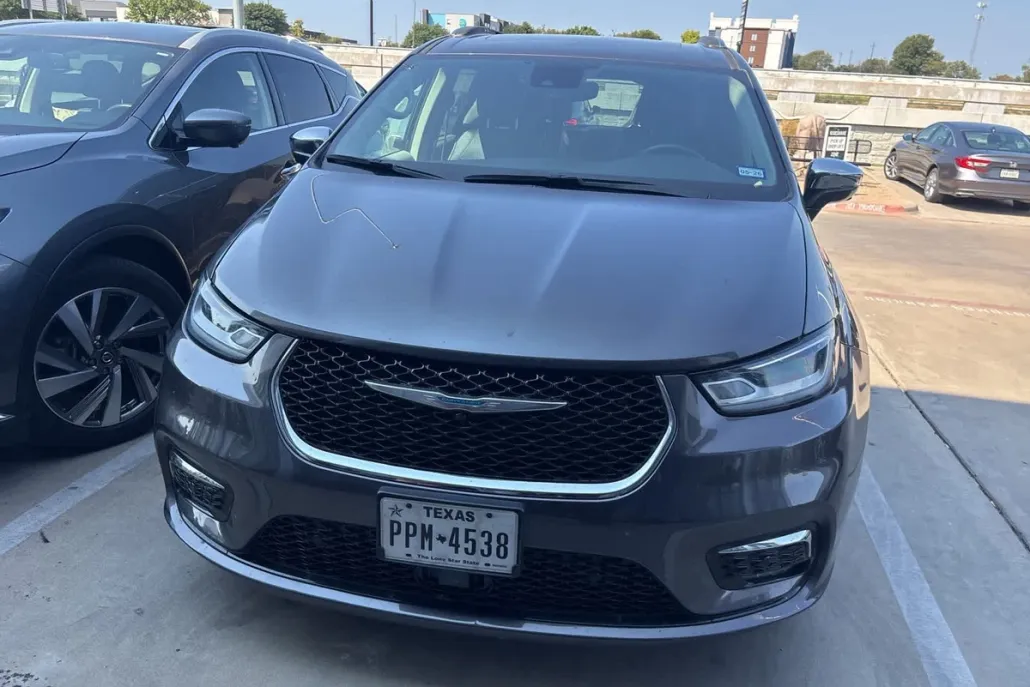 2021 Chrysler Pacifica Hybrid Limited photo 1