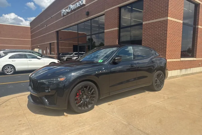 2022 Maserati Levante Modena photo 1