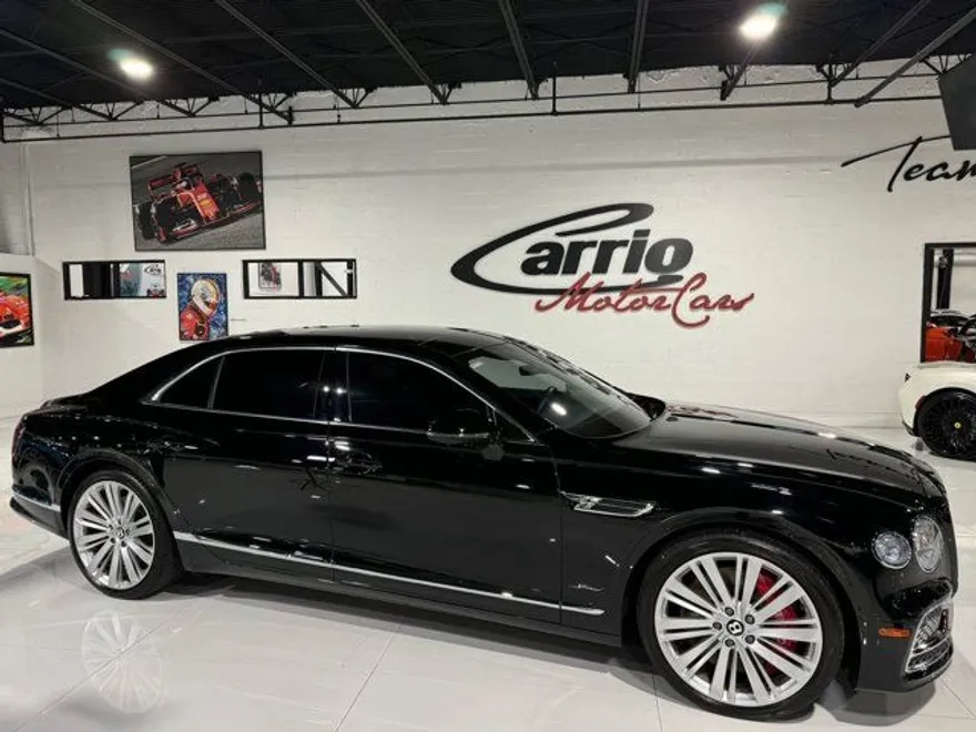 2023 Bentley Flying Spur Mulliner W12 photo 1