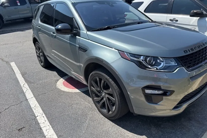 2018 Land Rover Discovery Sport HSE photo 1