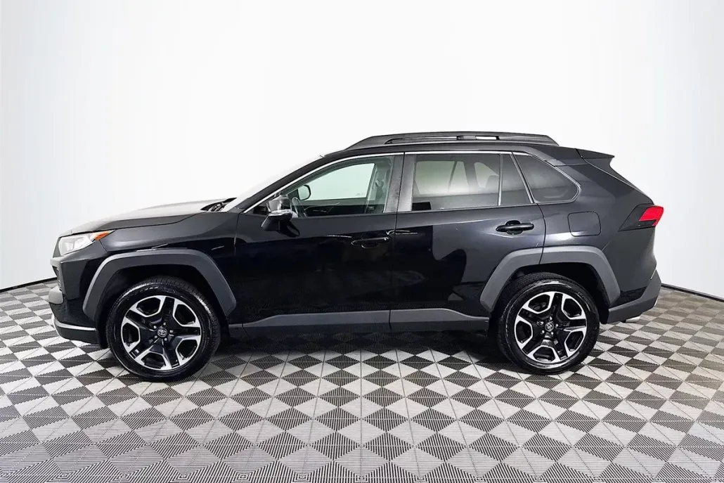 2021 Toyota RAV4 Adventure photo 1