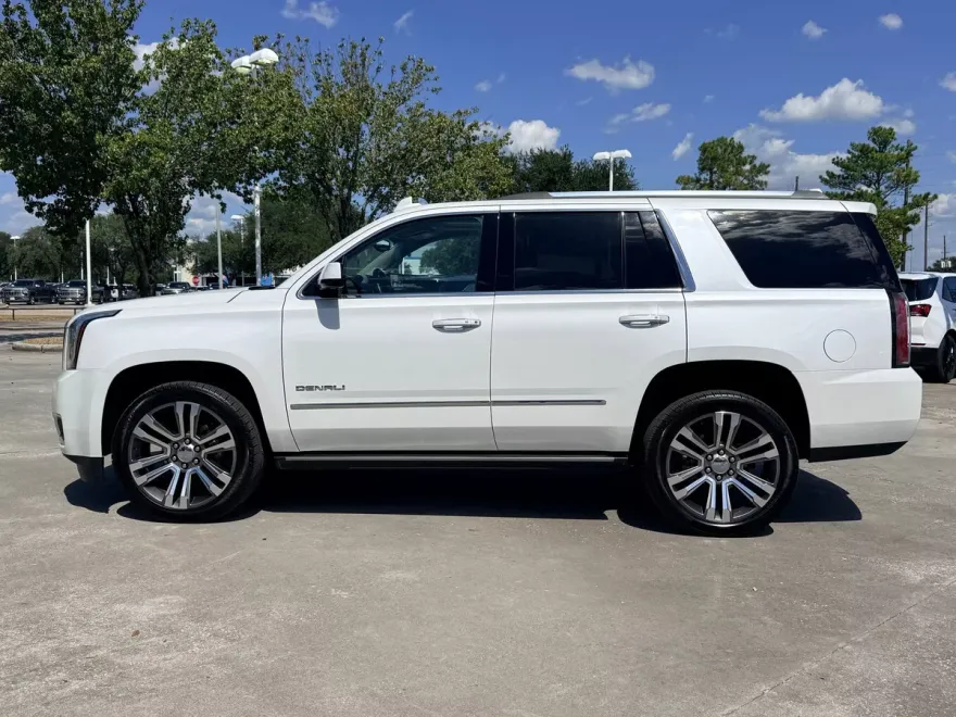 2019 Gmc Yukon Denali photo 1