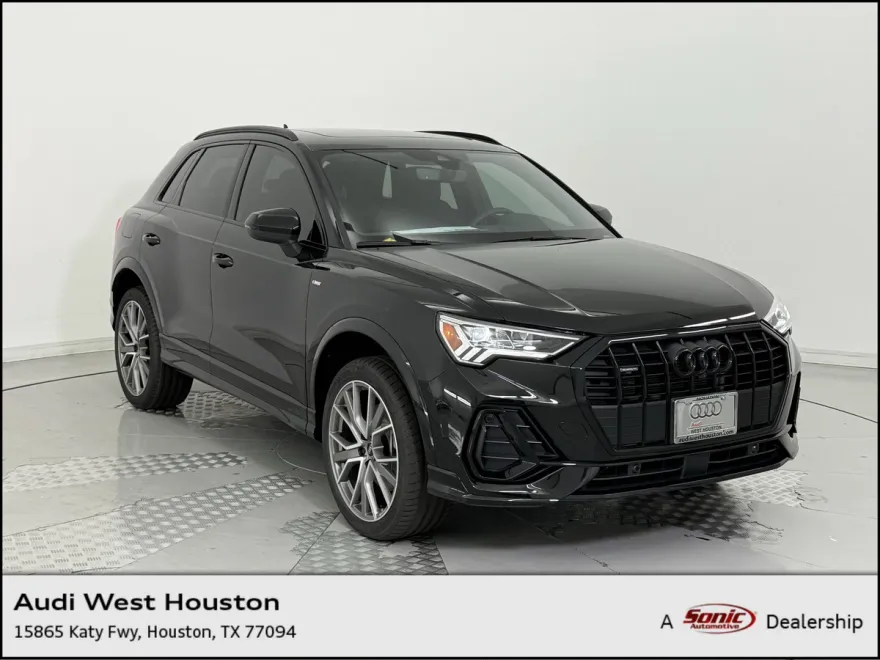2025 Audi Q3 45 TFSI S line Premium Plus photo 1