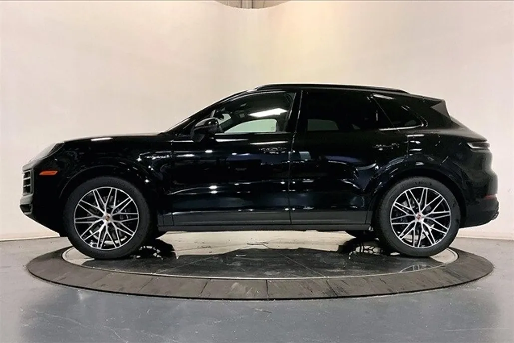 2026 Porsche Cayenne E-Hybrid photo 1